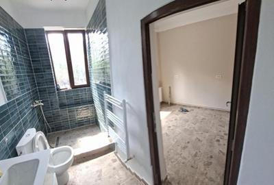 Casă cu 3 camere cu Canalizare în Crângași - 5