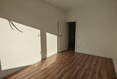 Garsonieră decomandată, mobilată în Tractorul - 3