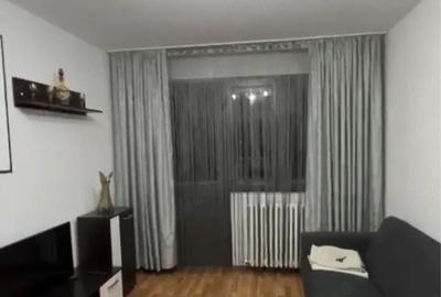 Apartament cu 3 camere decomandat în Central - 1