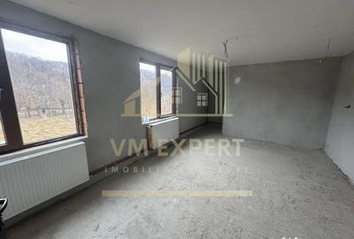 Casă cu 7 camere cu Teren 1654 Mp în Bughea de Jos - 8