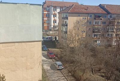 Apartament cu 2 camere decomandat în Lenin - 13