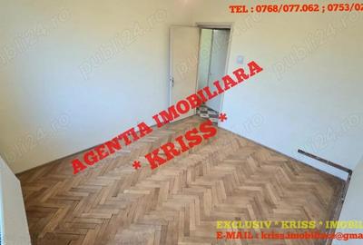 Apartament cu 3 camere semidecomandat în Craiovei - 6