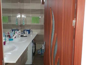 Casă cu 5 camere cu Teren 576 Mp în Mircea-Vodă - 4