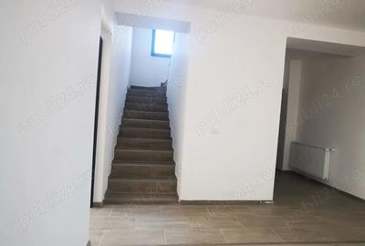 Vila pentru locuit , nou construita - 5