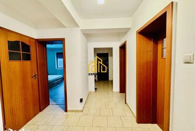 Casă cu 7 camere cu Teren 480 Mp în Domnești - 8
