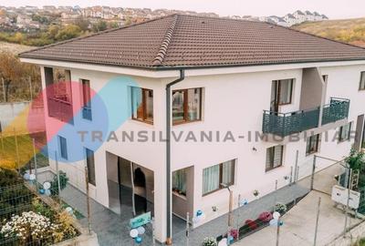 Duplex cu 5 camere cu Canalizare în Dezmir
