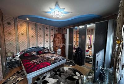 Casă cu 8 camere cu Teren 454 Mp în Central - 1