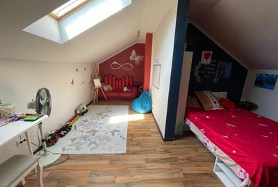 Apartament cu 3 camere decomandat în George Enescu - 4