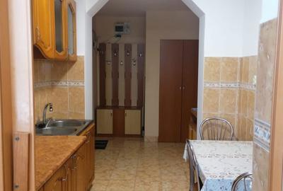 Apartament cu 3 camere decomandat în Decebal - 3
