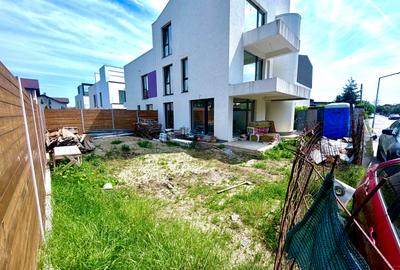 Casă individuală cu 8 camere cu Canalizare în Sud - 2