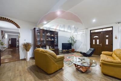 Vila cu 6 camere, teren 1200mp de vanzare- Varasti, la 4 km de Berceni - 2