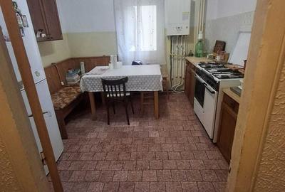 Apartament cu 4 camere decomandat în Central - 6
