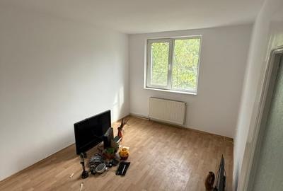 Apartament 3 camere, in casa tip vila, cu terasa extinsa, gradina + parcare - 5