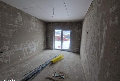 Casă cu 4 camere cu Teren 600 Mp în Unirea - 2