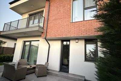 Casă cu 4 camere în Central