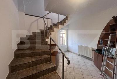 Casă cu 7 camere cu Teren 430 Mp în Gruia - 19