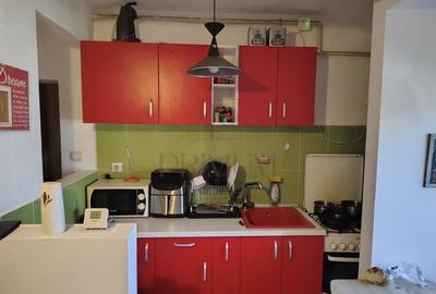 Apartament cu 2 camere semidecomandat, mobilat în Centrul Bancar - 1