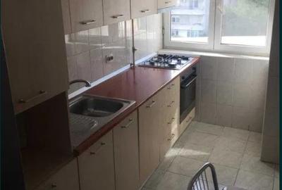 Nerva Traian metrou Timpuri Noi,bl.2000,DECOMANDAT,Amenajat,2 bai,3 balcoane. - 2