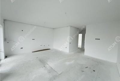 Apartament cu 3 camere 2 bai si balcon zona Doamna Stanca - 2