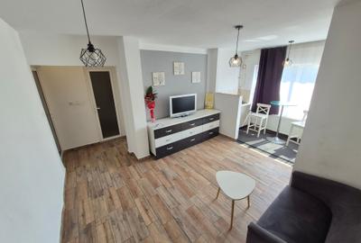 2 Cam-Aradului-3 Min Iulius Town--Mobilat-Centrala-Balcon--Aer conditionat-54 MP - 9