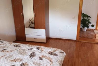 Apartament cu 3 camere decomandat în Ghermănești - 2