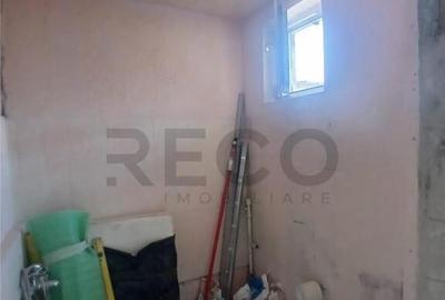 Apartament cu 3 camere nedecomandat în Central