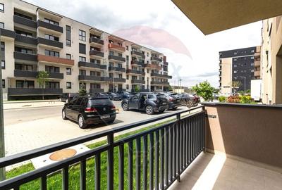 Apartament cu 3 camere decomandat, mobilat în Tractorul - 10