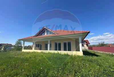 CASA finisata in Lapusel / Maramures - 1