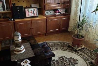 Apartament cu 3 camere decomandat în Rogerius