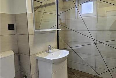 Apartament cu 3 camere decomandat în Tudor - 9