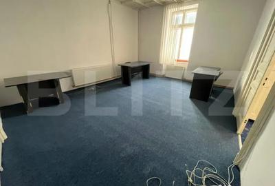 Spațiu comercial, de 70 mp, în Cetate - 1