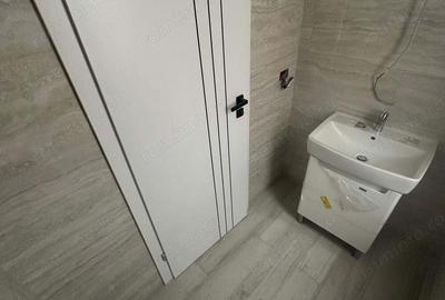 Casă cu 5 camere cu Teren 220 Mp în Mehala