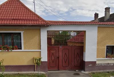Casa saseasca, gradina si curte, suprafa?a totala 1080 m.p.