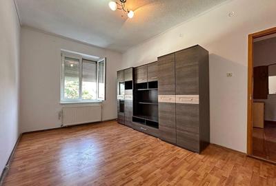 Apartament de vânzare - Zona Dealul Cetății, Brașov - 1