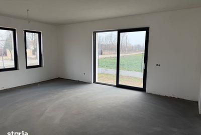 Casă cu 4 camere cu Teren 400 Mp în Central - 9