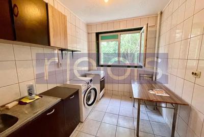 VANZARE APARTAMENT 2 CAMERE DECOMANDAT 51MP OZANA 1 DECEMBRIE 1918 METRU