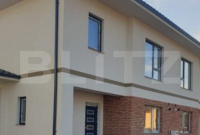 Casă individuală cu 5 camere cu Teren 200 Mp în Florești