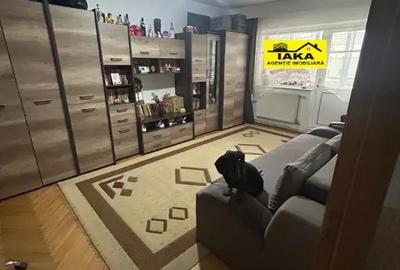 Apartament cu 3 camere decomandat în Traian - 7