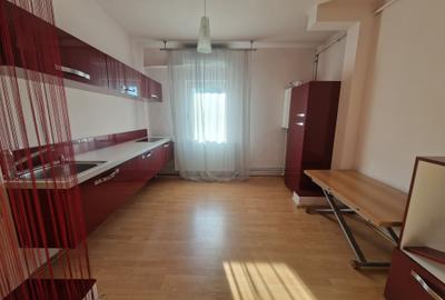 Apartament cu 3 camere semidecomandat în Complex Studențesc - 11