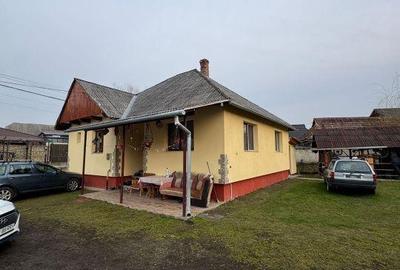 Casă cu 3 camere decomandat cu Teren 800 Mp în Satu Nou de Sus