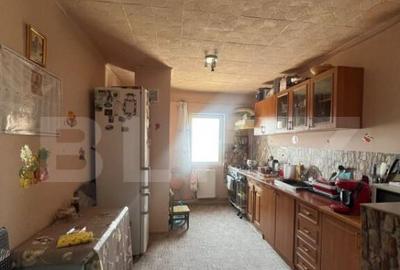 Apartament cu 3 camere, decomandat, zona micro 2 - 2