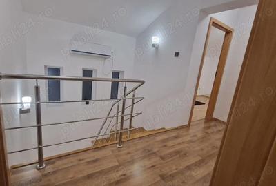 Casă cu Teren 400 Mp în Central - 1