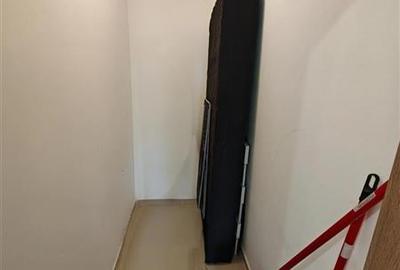 Apartament cu 2 camere decomandat, mobilat în Tractorul - 15