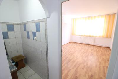 Garsonieră decomandată în Țiglina 1 - 3