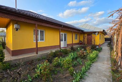 Casă cu 4 camere în Independența - 1