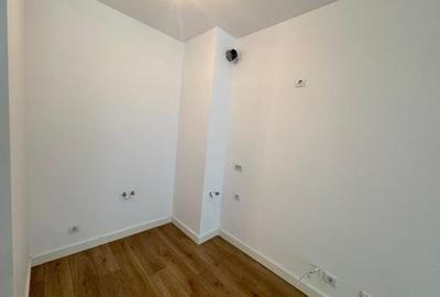 Apartament cu 3 camere semidecomandat în Podu Roș - 6