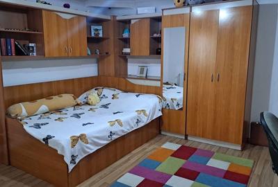 Casă cu 4 camere în 1 Mai - 6