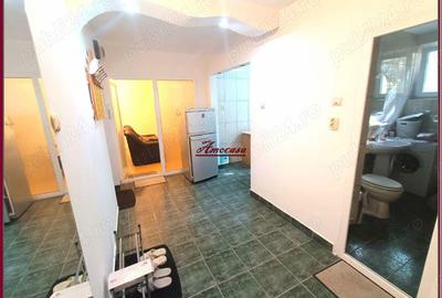 Apartament cu 2 camere decomandat în Rovine