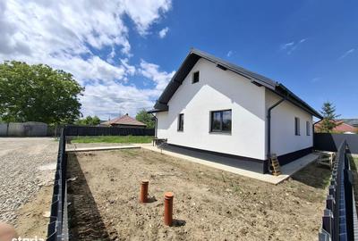 Casă cu 4 camere cu Teren 380 Mp în Hemeiuș - 10