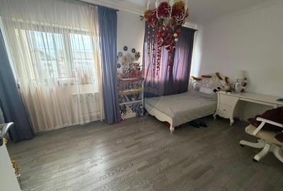 Casă cu 5 camere cu Teren 500 Mp în Mogoșoaia - 8